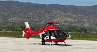Ambulans helikopter böbrek hastası için havalandı
