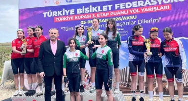 Bisiklette Giresun Rüzgârı! Türkiye Kupası’nda Madalyalar Peş Peşe Geldi