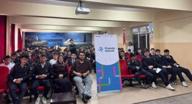 Bulancak'ta Öğrencilere Finans ve Teknoloji Odaklı Eğitim