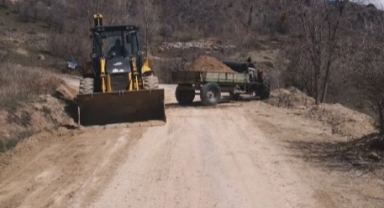 Çamoluk’ta Yağış Sonrası Yollar Güvenli Hale Getirildi