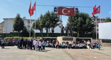 Dikkat dağıtan ortama rağmen dikkat çekmeyi başardılar