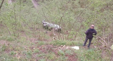 Giresun’da otomobil fındık bahçesine yuvarlandı: 1 ölü