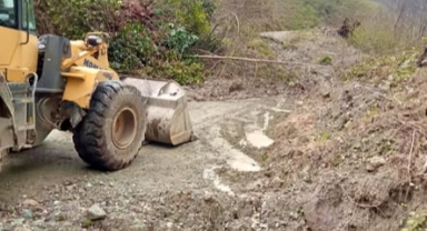 Giresun İl Özel İdaresi'nden Heyelanlara Hızlı Müdahale