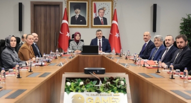 Giresun Valisi Koç'tan Sosyal Risk Haritaları Toplantısına Katılım