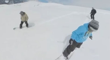 Giresun yaylalarında nisan ayında snowboard keyfi!