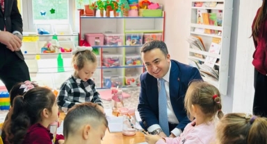 Kaymakam Kavanoz'dan Minik Öğrencilere  Ziyaret