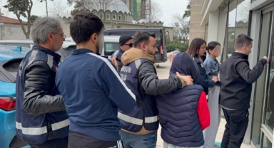 Kız çocuğu attığı mesajla kurtarıldı: 4 gözaltı