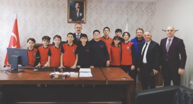 Müdür Bulut'tan Başarılı Sporculara Tebrik