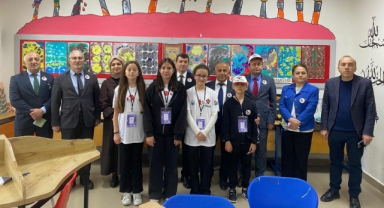 Piraziz İmam Hatip Ortaokulu’ndan Bilim Dolu Fuar