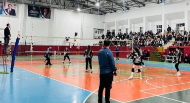 Tirebolu’da “Evinin Sultanları” Voleybol Turnuvası Tamamlandı