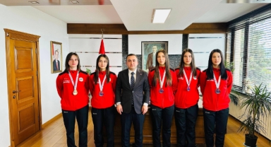 Türkiye Şampiyonu Rafting Takımından Kaymakam Kavanoz’a Ziyaret