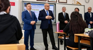 Vali Mustafa Koç ve İl Millî Eğitim Müdürü Özgür Tokgöz’den Okul Ziyareti