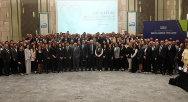 Çoruh EDAŞ ilçe performanslarını değerlendirerek çalışanlarını ödüllendirdi