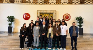 Giresun Milletvekili Elmas’tan, Genç İletişimcilere TBMM’de Ev Sahipliği