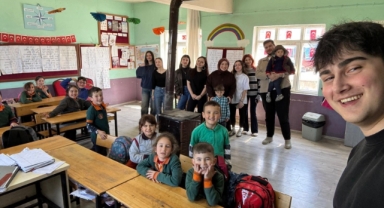 Giresun Üniversitesi Öğrencileri Miniklerle Buluştu