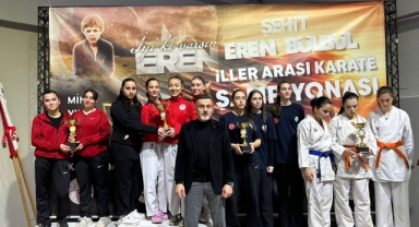 Giresunlu Karateciler Trabzon'da Madalyaları Topladı