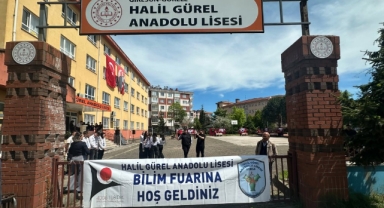 Görele'de TÜBİTAK 4006 Bilim Fuarı Açıldı