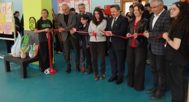 Hamdi Bozbağ Anadolu Lisesi'nde Ebru Sanatı Sergisi Açıldı