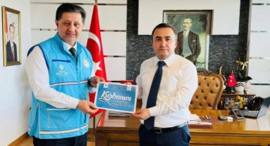 Kaymakam Kavanoz’dan Vekâletle Kurban Kampanyasına Destek