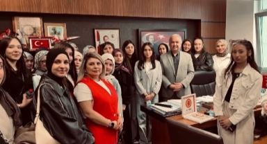 Milletvekili Temür, Giresunlu Öğrencileri TBMM’de Ağırladı