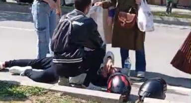  Motosiklet otomobil ile çarpıştı: 1 yaralı