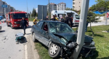 Otomobil ile cip çarpıştı: 2 yaralı