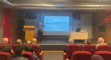 Piraziz’de Kariyer Günleri: Prof. Dr. Saim Ocak Öğrencilerle Buluştu