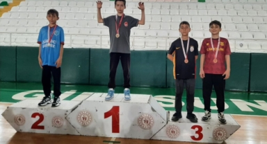 Pirazizli Sporculardan Bilek Güreşinde Başarı