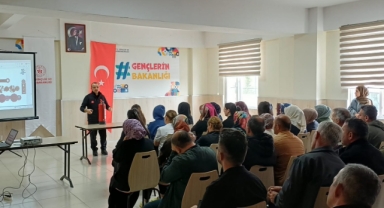 Şebinkarahisar ve Alucra KYK Yurtlarında Afet Farkındalık Eğitimi