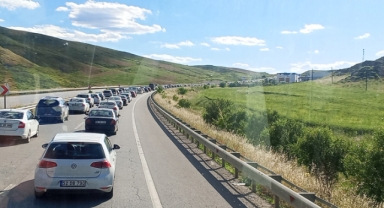 Trabzon’dan batıya dönüş kabusu: Ankara ve İzmir yolları tamamen kilitlendi