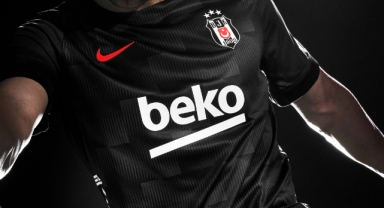 Beşiktaş’ta yeni sezon formaların tanıtımı gerçekleştirildi