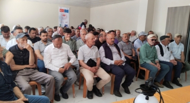 Doğankent'te üreticiler kahverengi kokarcaya karşı bilgilendirildi