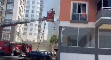 Evde çıkan feci yangında 3 kişi hayatını kaybetti