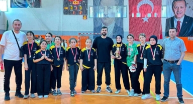 Giresun'da Okul Sporları Futsal Küçük Kızlar Müsabakaları Sona Erdi