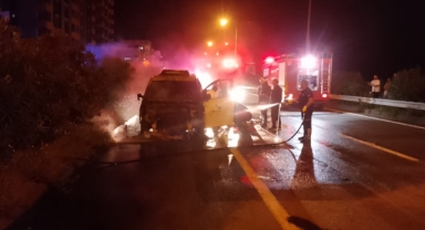 Giresun'da seyir halindeki otomobil alev alev yandı