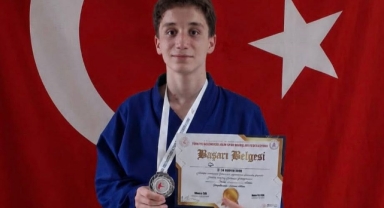 Giresunlu Sporcu Muhammed Berat Şahin Türkiye İkincisi Oldu!