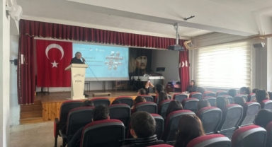 Halil Gürel Anadolu Lisesi’nde “Arkeoloji ve Kültür Varlıklarını Koruma” Söyleşisi 