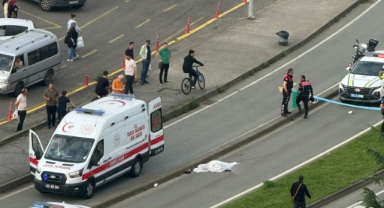 Karadeniz Sahil Yolu'nda Feci Kaza! Genç Kadın Olay Yerinde Hayatını Kaybetti