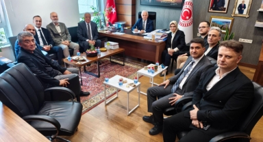Milletvekili Nazım Elmas Dijital Düzenlemeler İçin Meslek Birlikleriyle Bir Araya Geldi