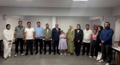 Milletvekili Nazım Elmas Sosyal Medya İçerik Üreticileriyle Bir Araya Geldi