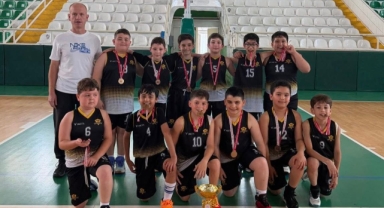 Okul Sporları Minik Erkekler Basketbol Müsabakaları Sona Erdi