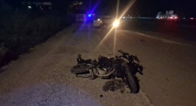 Otomobil motosiklete çarptı: 2 ölü, 1 yaralı