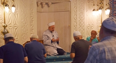 15 Temmuz şehitleri sabah namazında anıldı