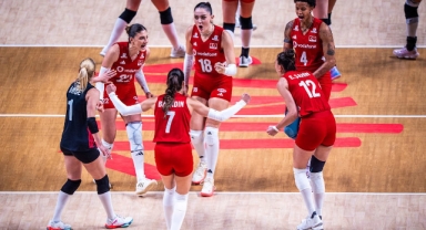 A Milli Kadın Voleybol Takımı, Milletler Ligi'nde finale yükseldi!
