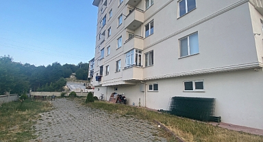 Binanın 7. katından düşen çocuk hayatını kaybetti