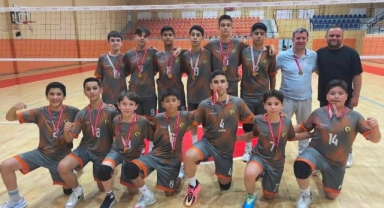 Giresun Erkek Voleybol Takımı ANALİG Yarı Finallerinde