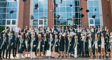 Giresun Üniversitesi Diş Hekimliği Fakültesi İlk Mezunlarını Uğurladı!
