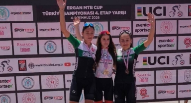 Giresunlu Sporcular Erzincan'da Kürsüye Çıktı