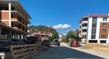 İnşaatın 4. katından düşen işçi yaralandı