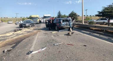 Samsun'da 8 aracın karıştığı kazada 2 kişi yaralandı
